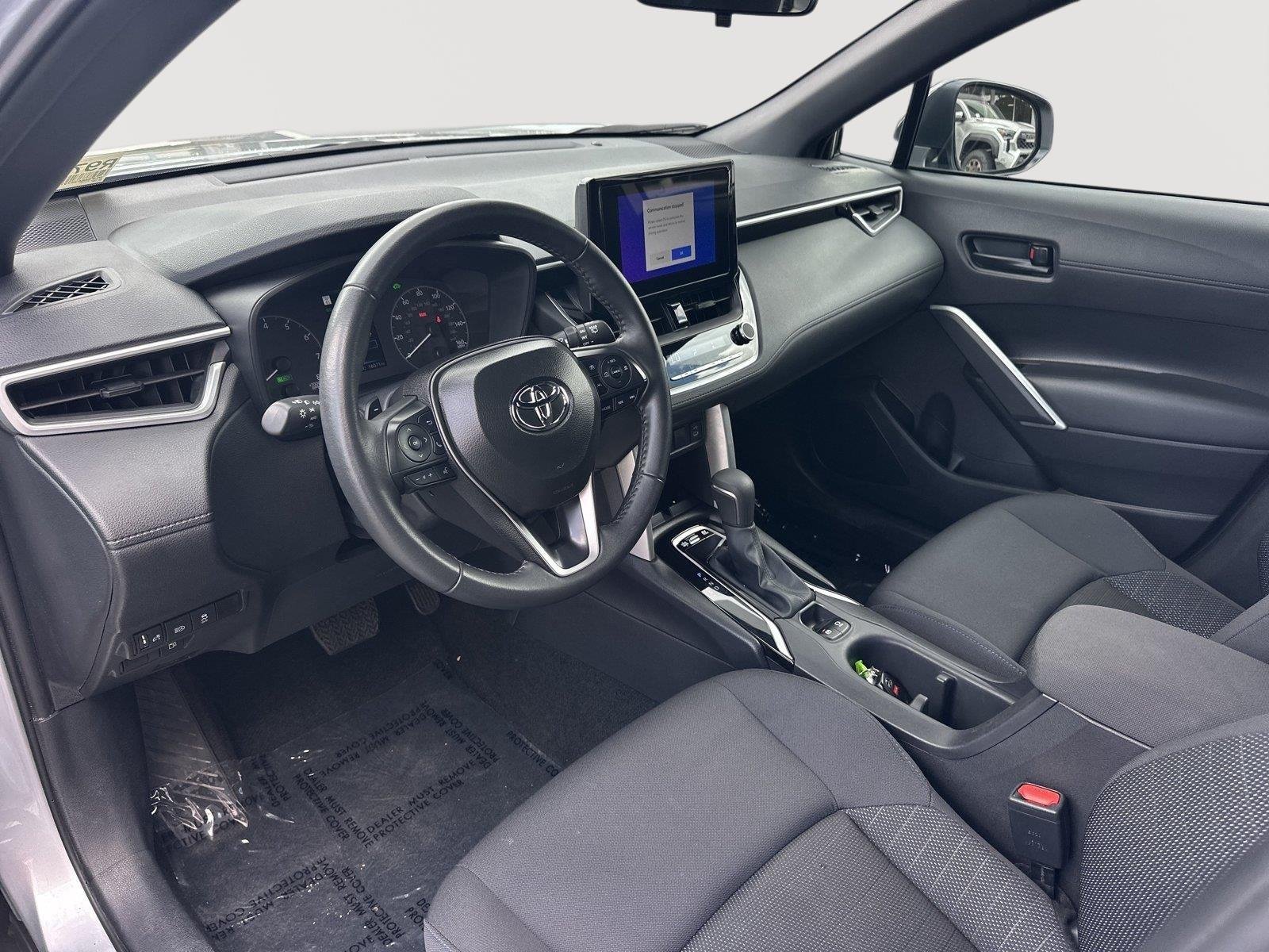 Used 2025 Sonic Silver Toyota Hybrid SE image 9