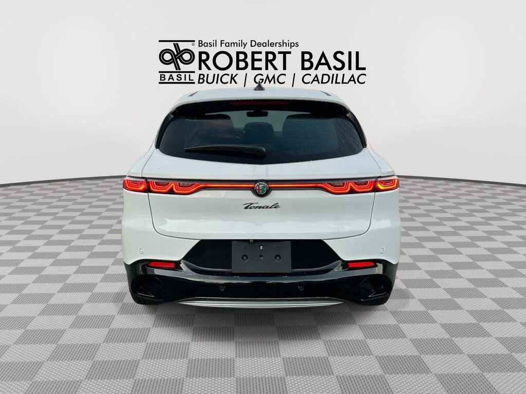 Used 2024 White Alfa Romeo Ti image 7