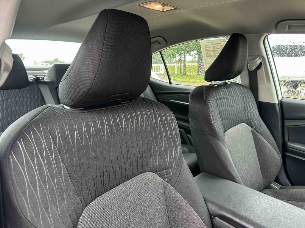 Used 2025 White Toyota LE image 22
