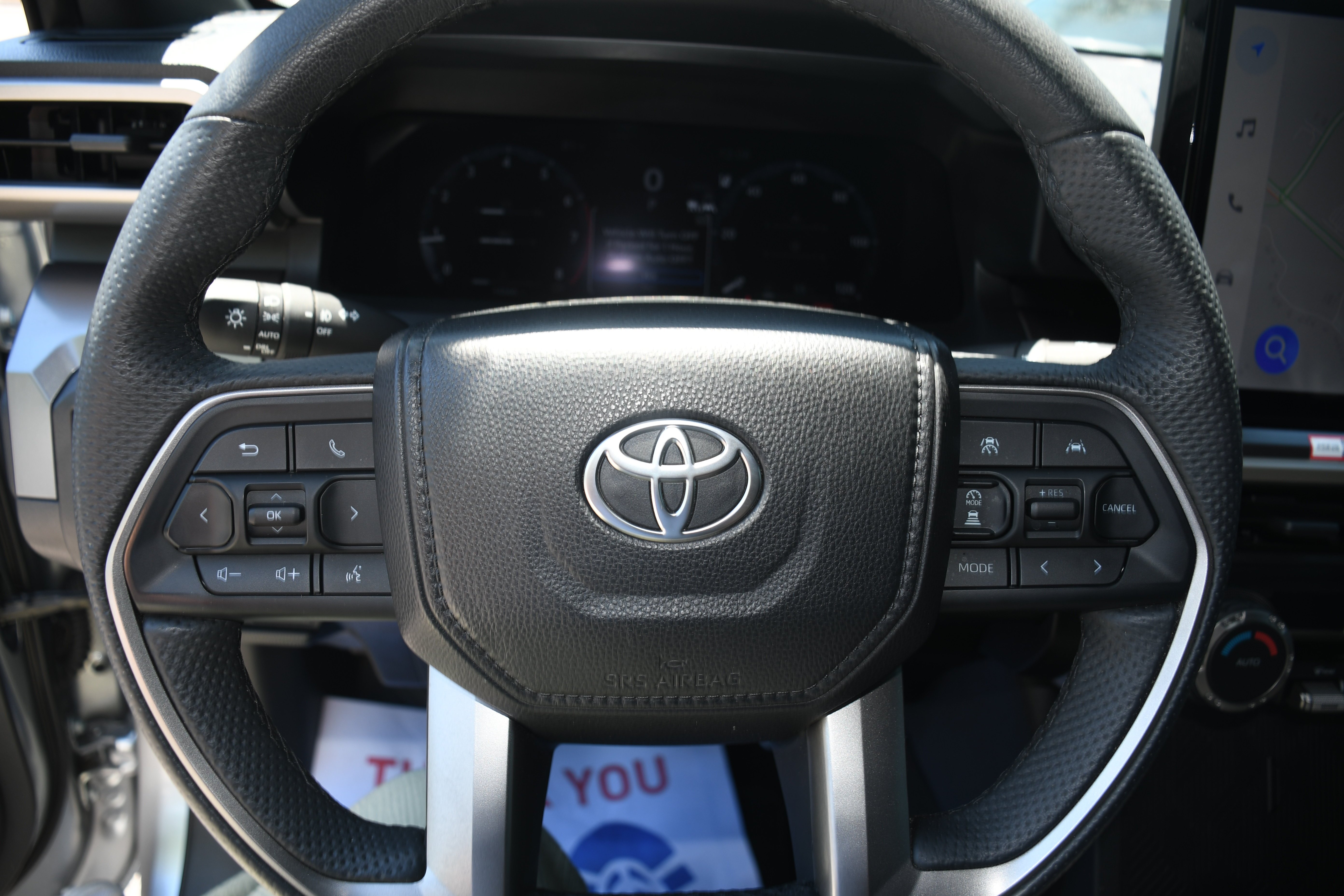 2025 Toyota Tacoma TRD Sport - Photo 12