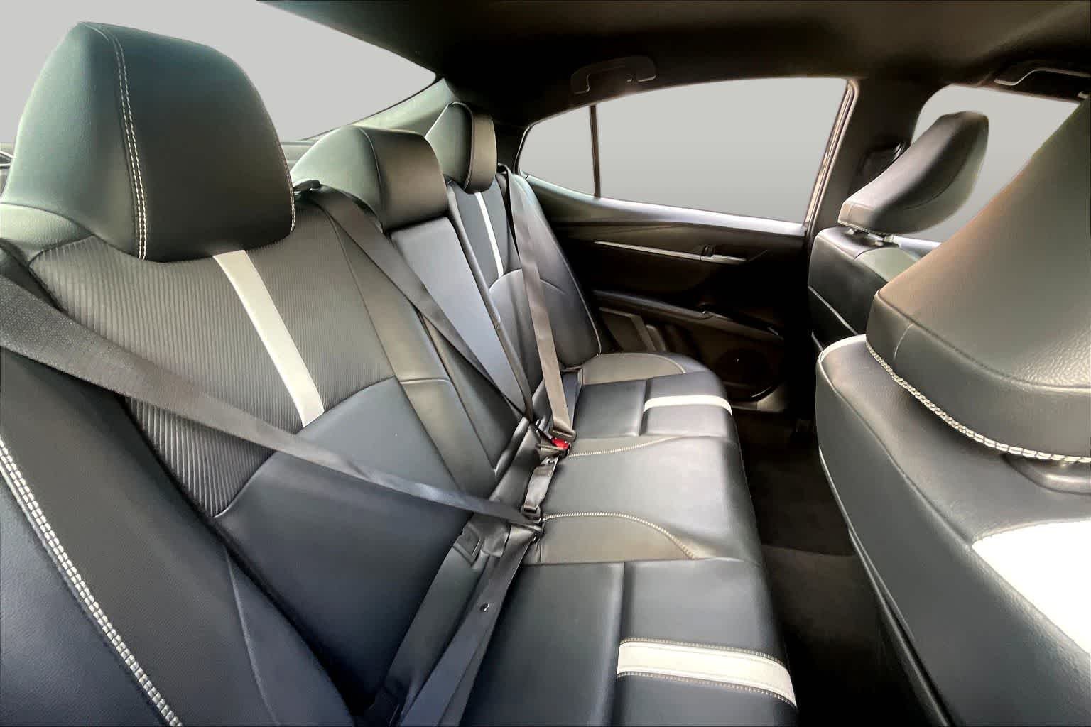 Used 2025 Underground Toyota SE image 19