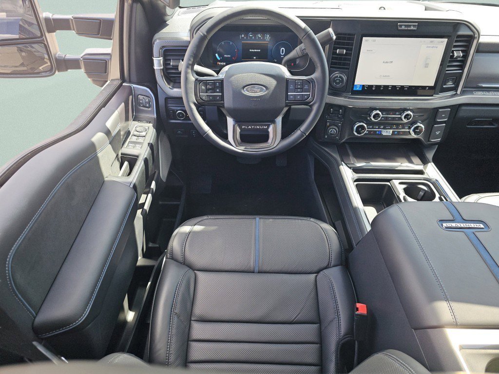 New 2026 Agate Black Metallic Ford Platinum image 4