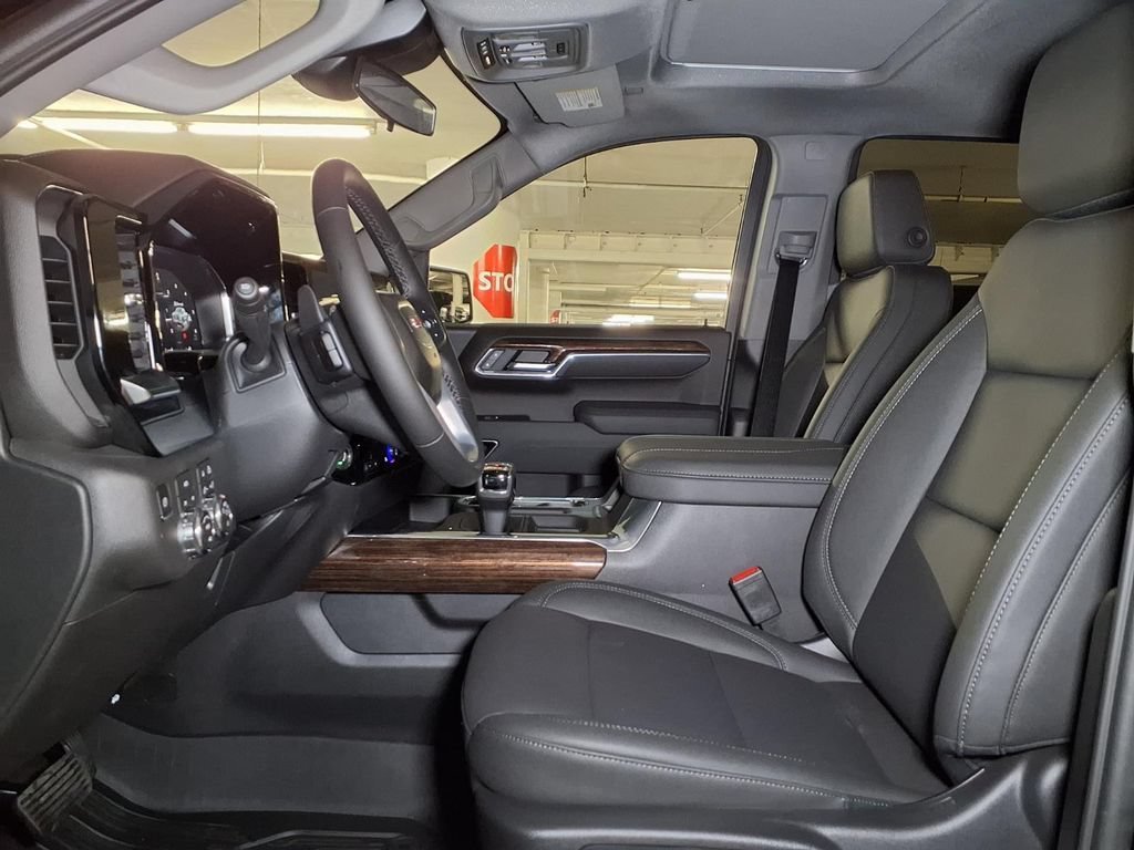 New 2026 Onyx Black GMC Elevation image 15