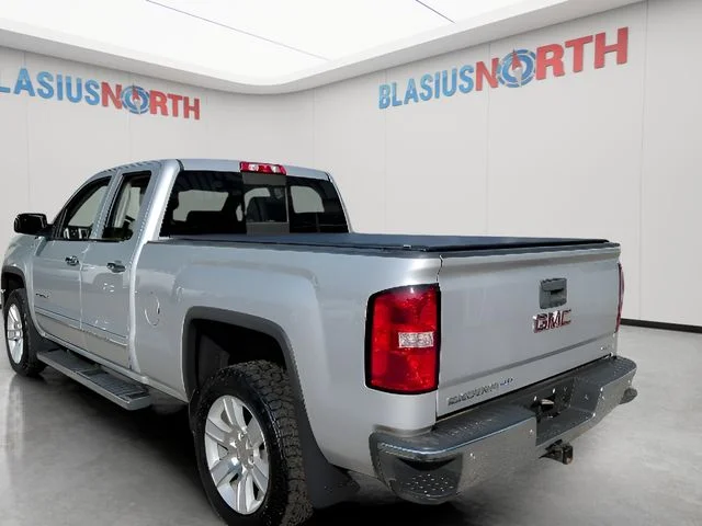 Used 2015 Silver GMC SLT image 9