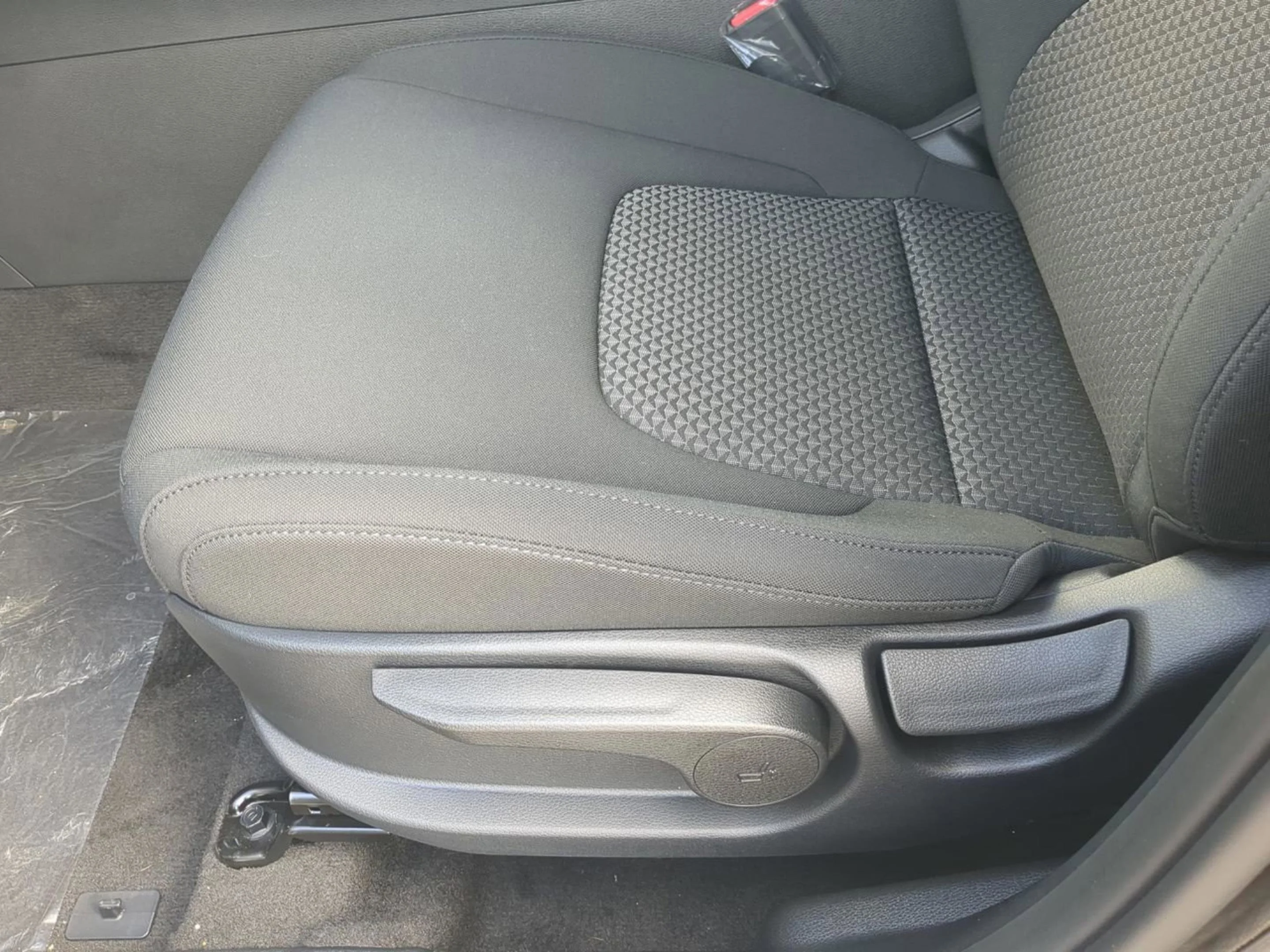 New 2026 Fusion Black Kia LX image 20