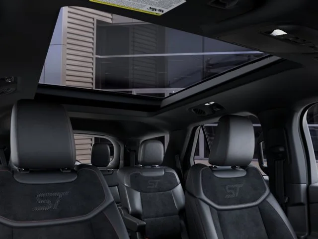 New 2027 Star White Metallic Tri-Coat Ford ST image 22
