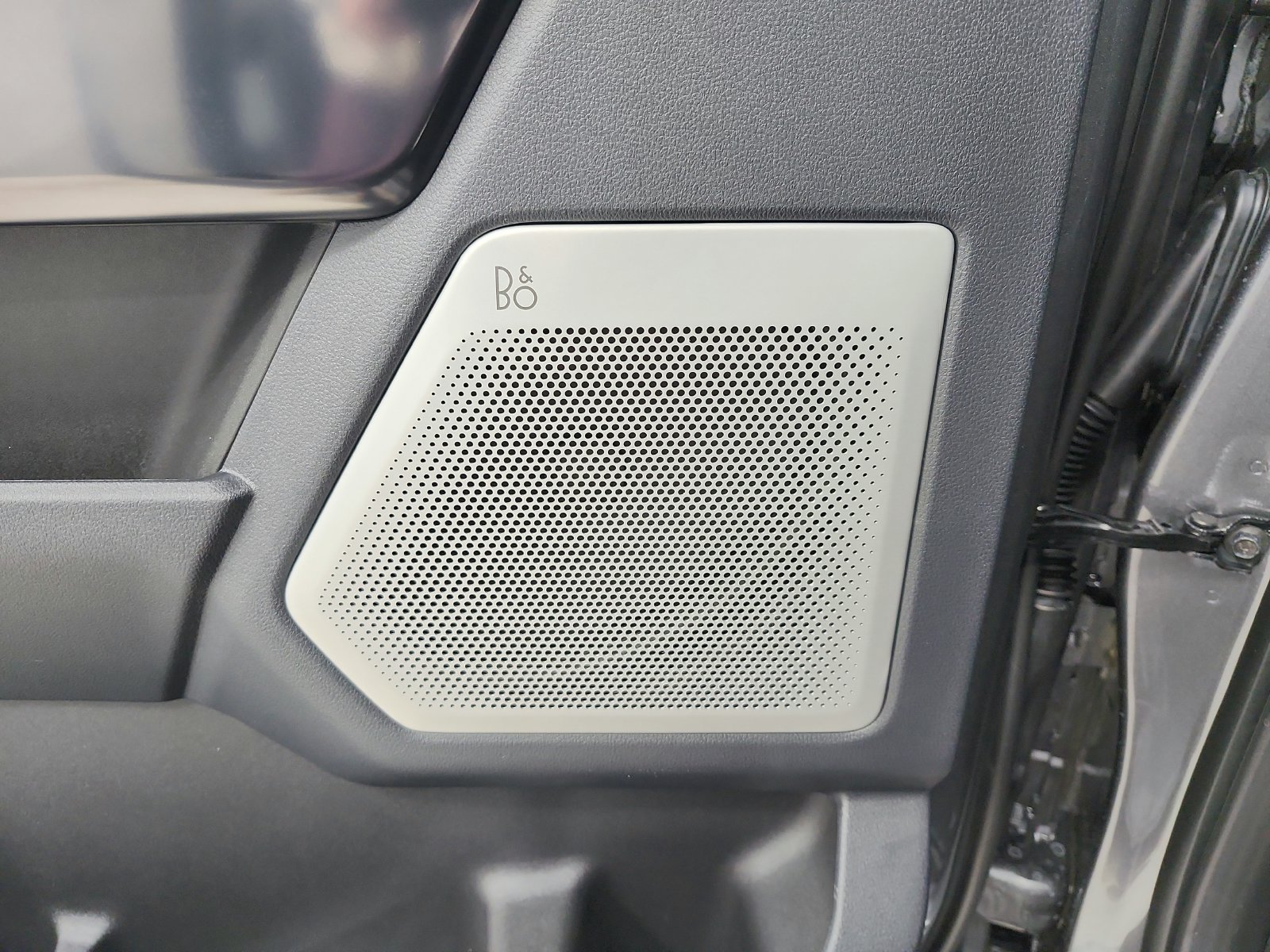 New 2027 Carbonized Gray Metallic Ford F-250® Platinum® image 35