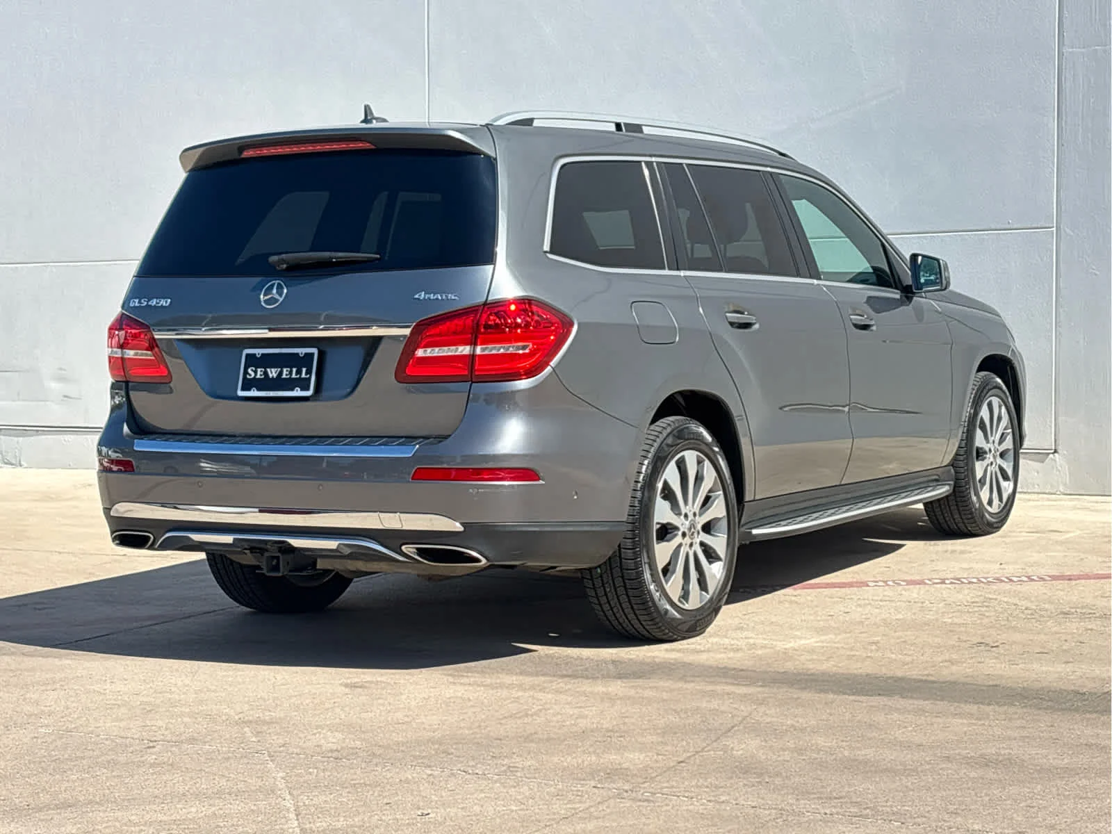 Used 2019  Mercedes-Benz GLS 450 image 4