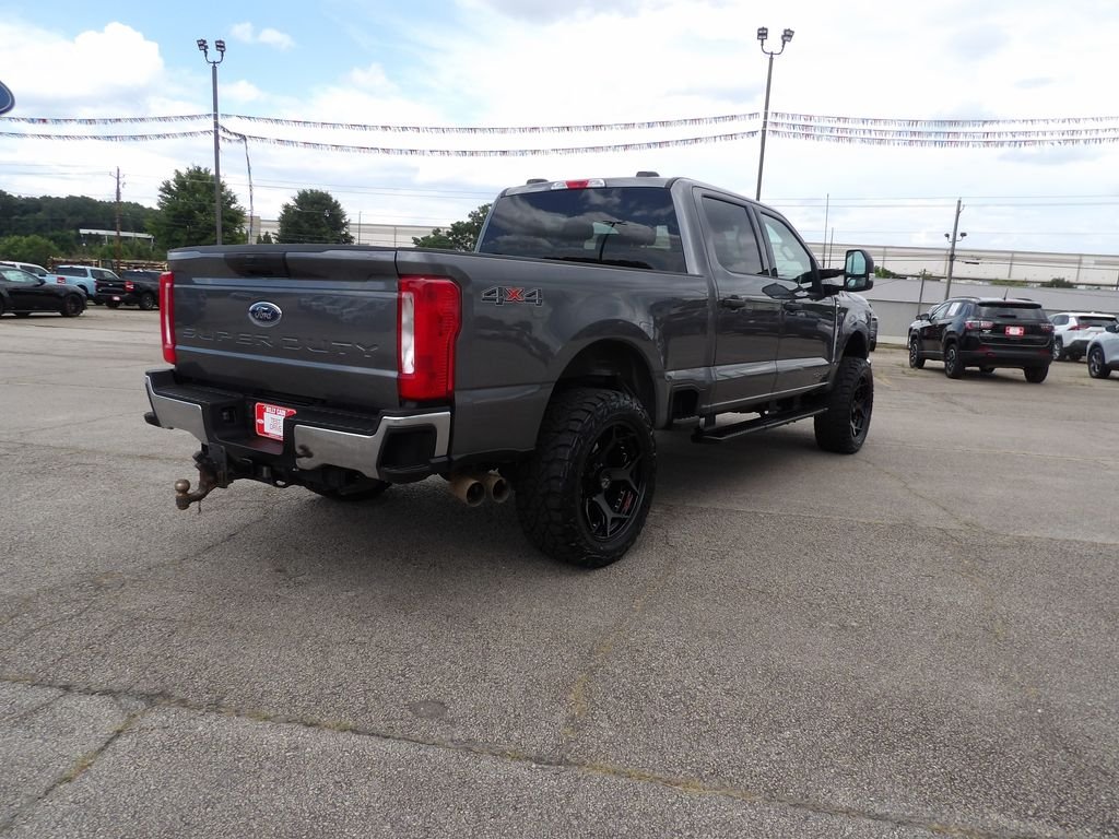 Used 2025 Gray Metallic Ford XLT image 8