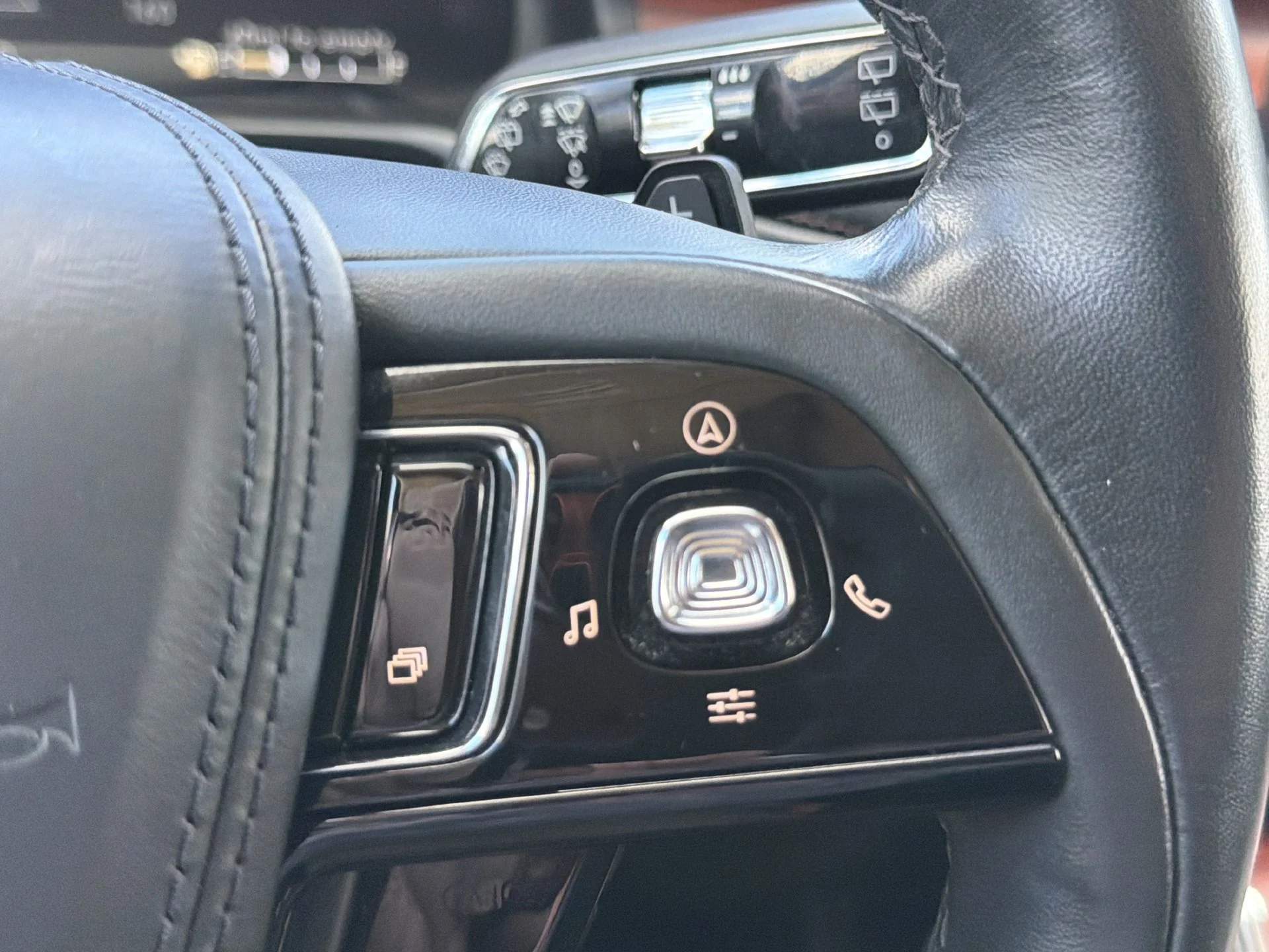 Used 2021 Blue Lincoln Reserve image 29