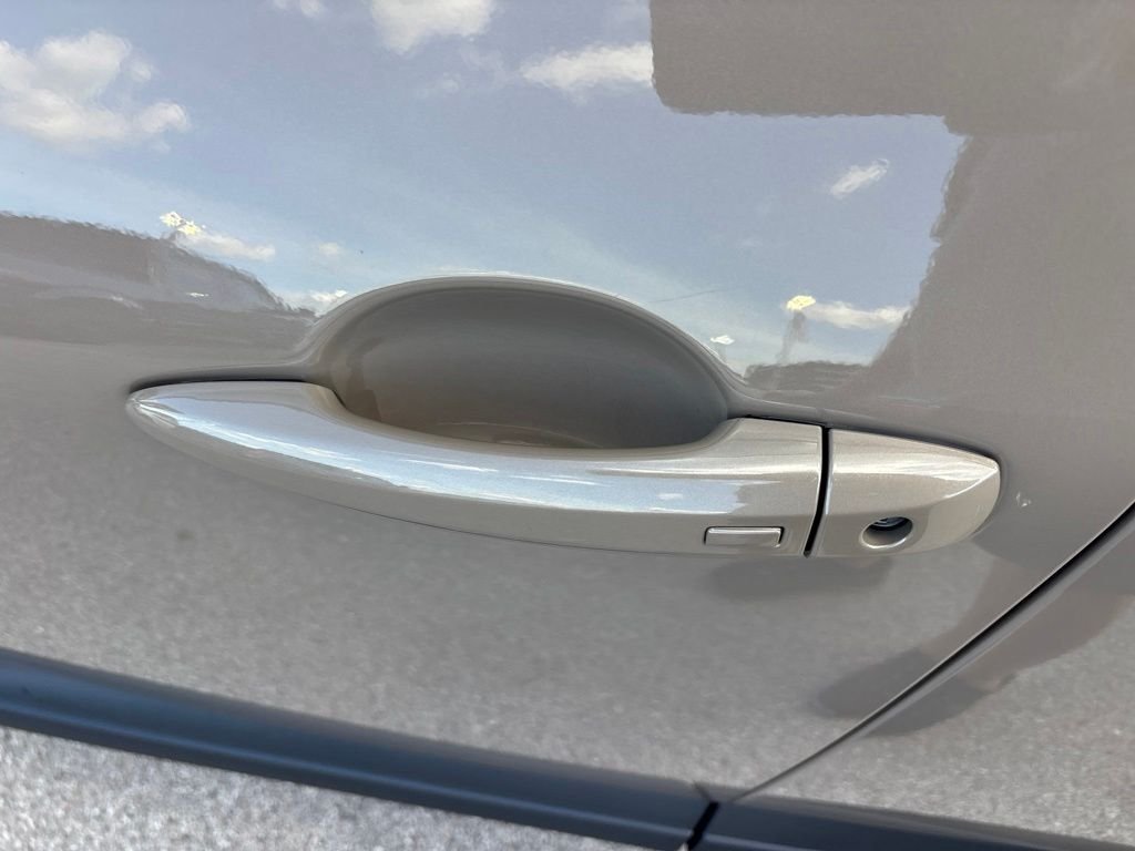 Certified Used 2025 Beige/tan Nissan SV image 22