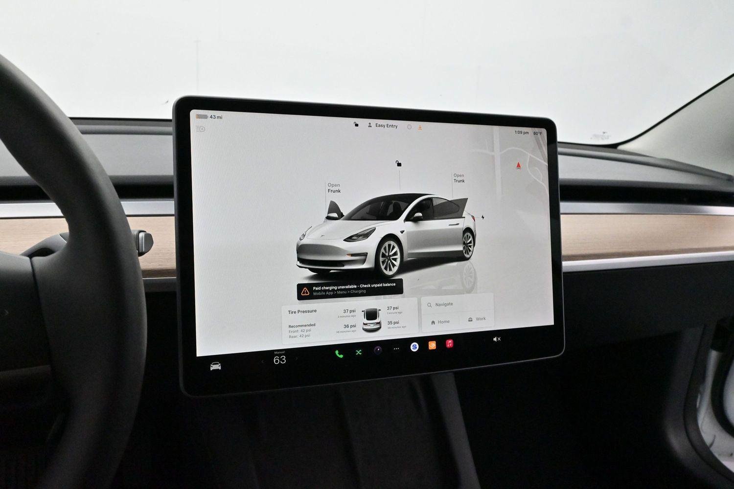 Used 2022 Pearl White Multi-Coat Tesla Base image 17