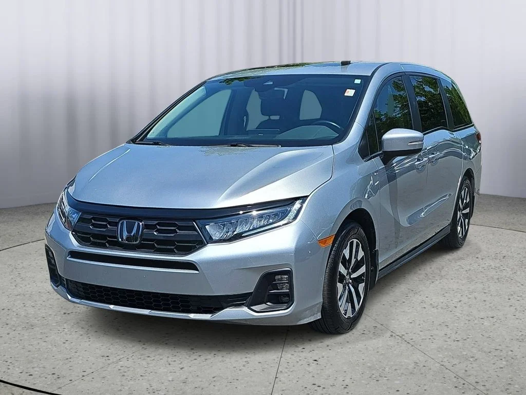 Used 2025  Honda EX-L image 7
