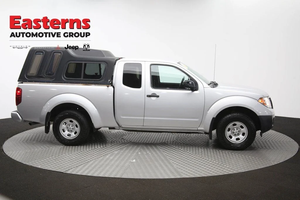 Used 2019 Silver Nissan S image 47