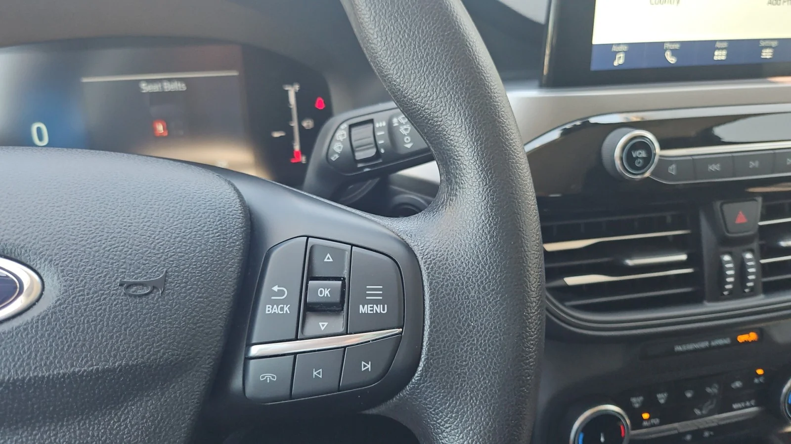 Used 2025 White Ford Active FWD image 15