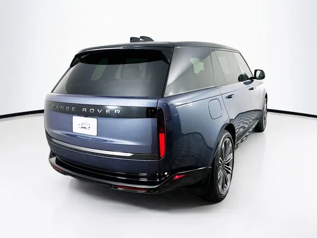 New 2026 Blue Land Rover SE image 5