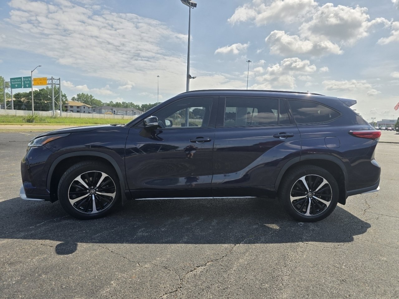 Used 2021 Blue Toyota XSE image 16