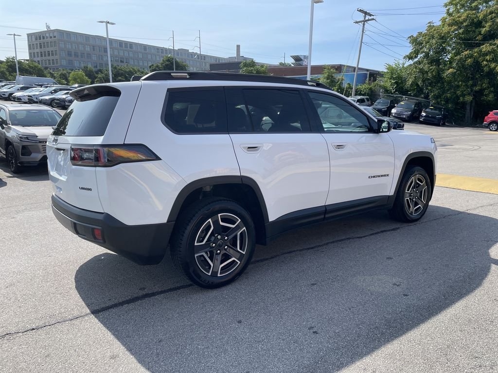 Used 2026 White Jeep Laredo image 8