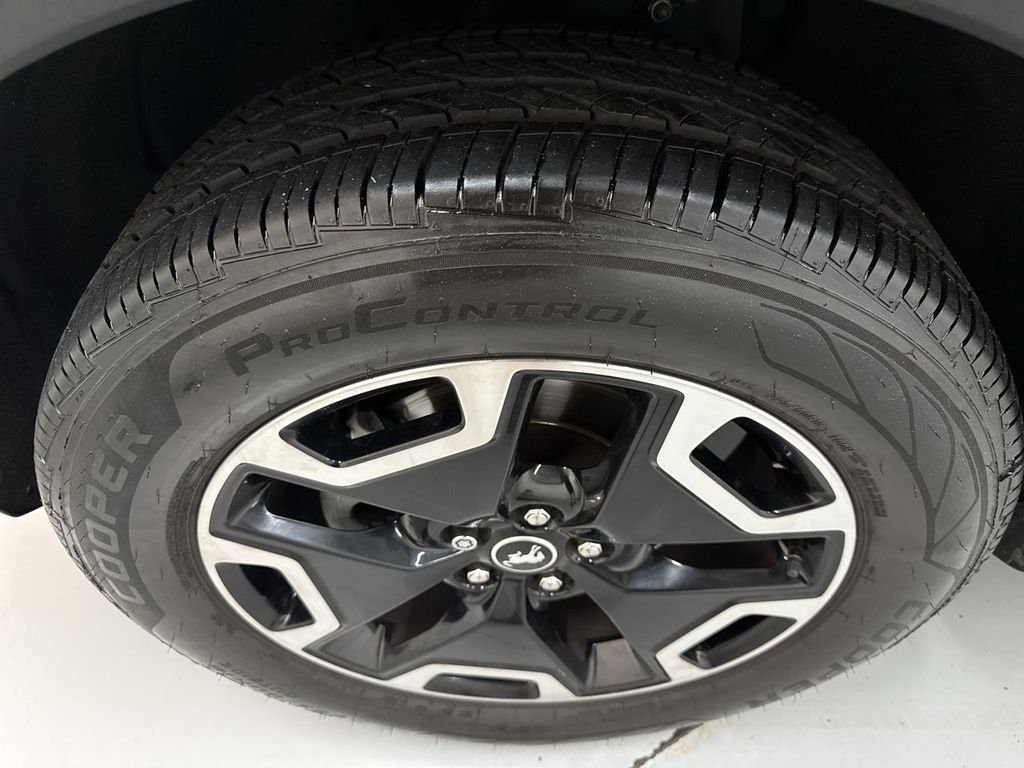 Used 2022 Shadow Black Ford Outer Banks image 32