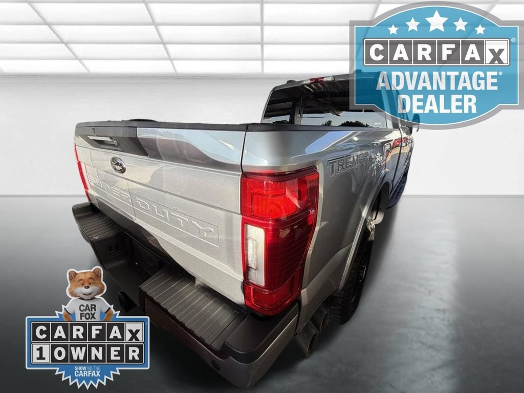 Used 2022  Ford XL image 2