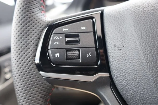 New 2026 Platinum White Pearl Honda Black Edition image 7