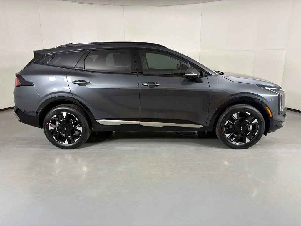 New 2027 Gray Kia SX-Prestige image 9
