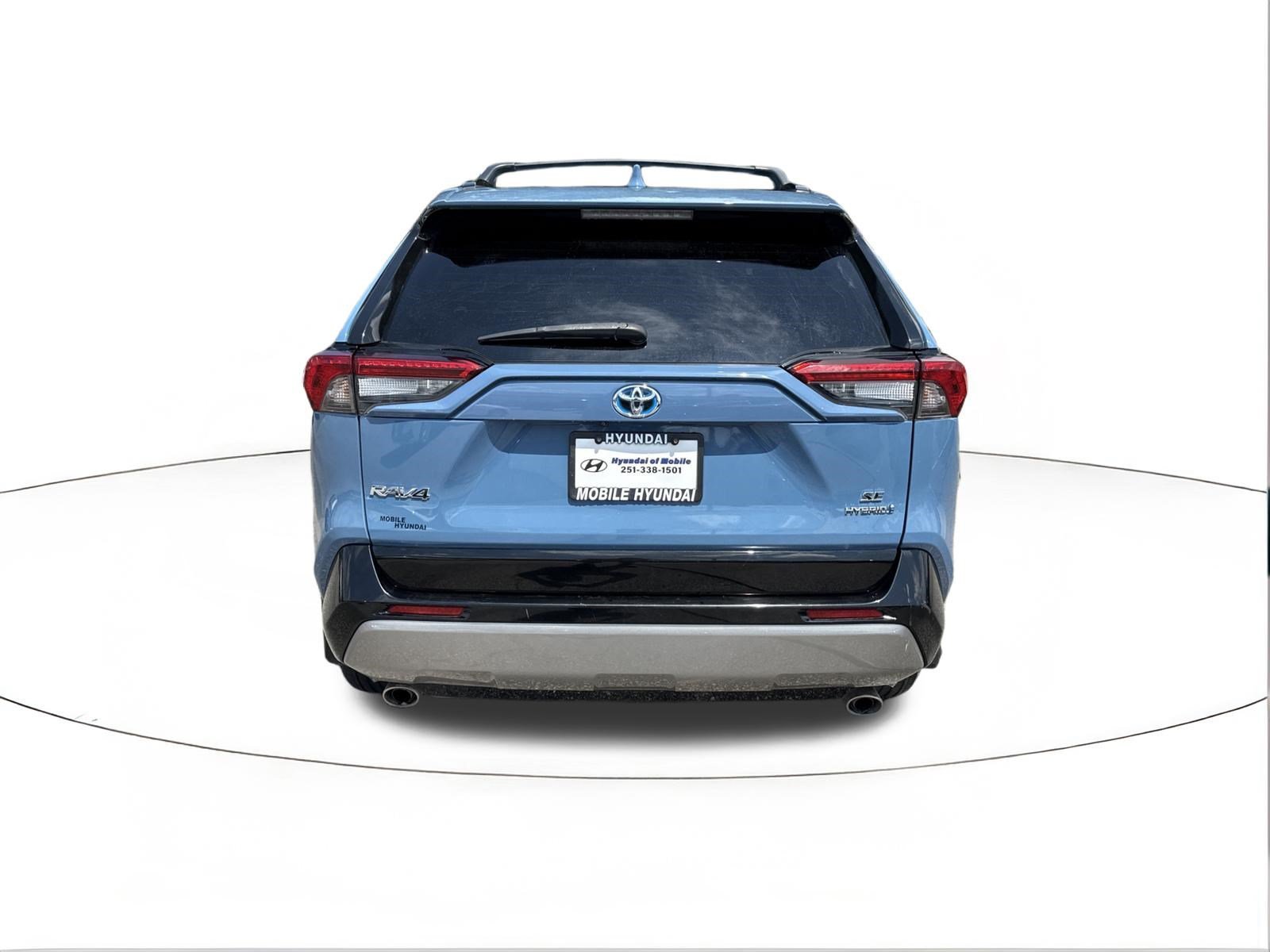 2024 Toyota RAV4 SE - Photo 4