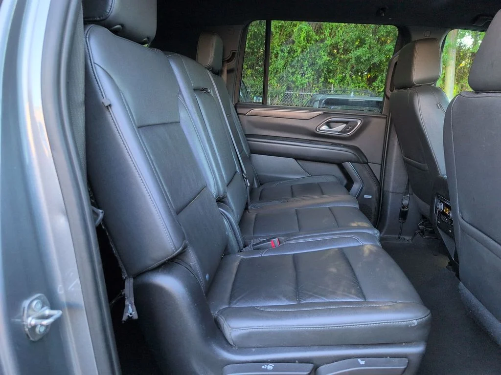 Used 2022 Gray Chevrolet Z71 image 29