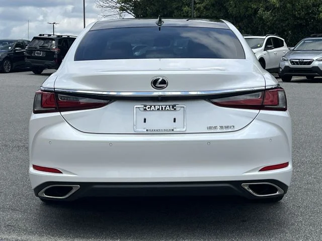 Used 2022 White Lexus 350 image 12