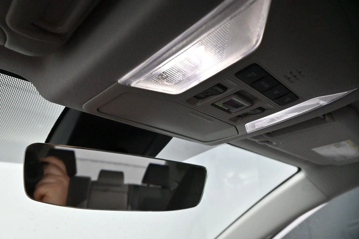 Used 2025 White Toyota XLE image 24