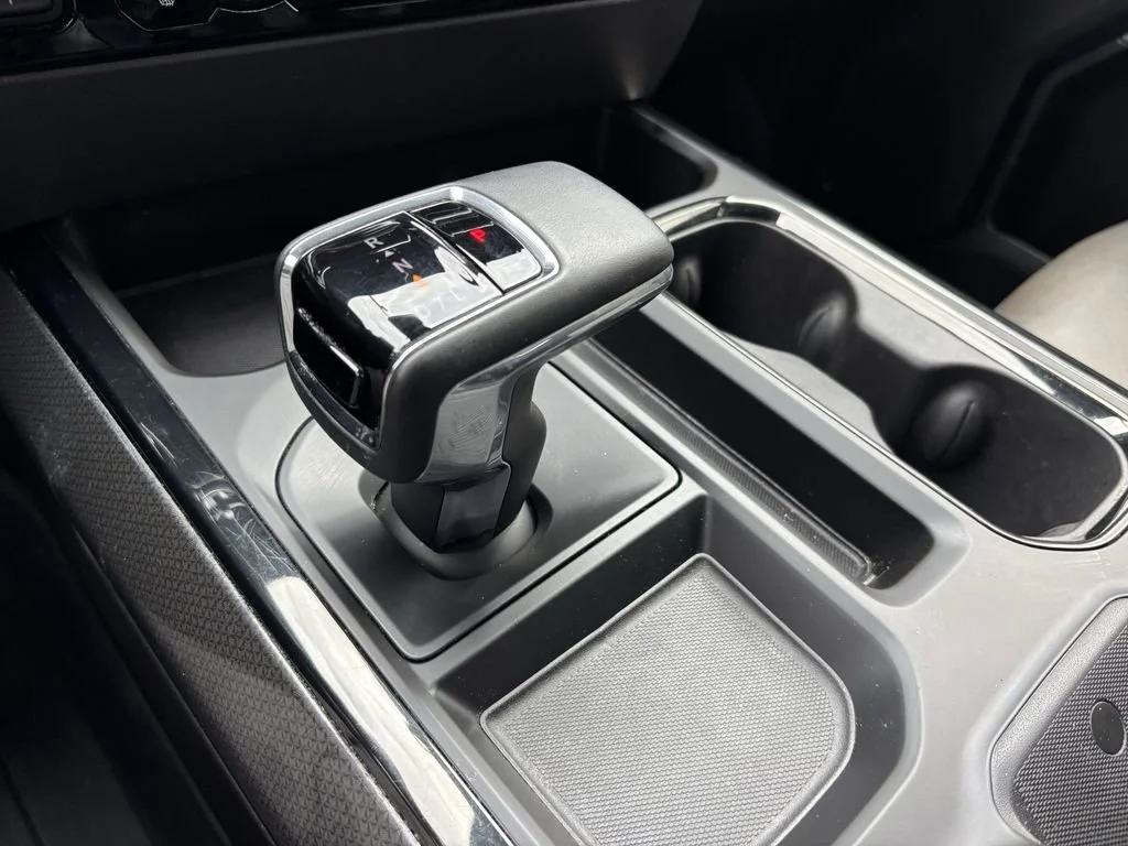 Used 2024 Black Chevrolet ZR2 image 32