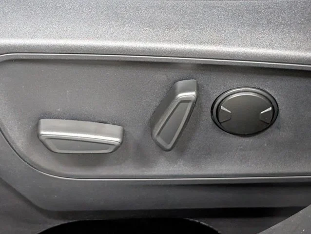 New 2026 Carbonized Gray Metallic Ford Big Bend® image 40