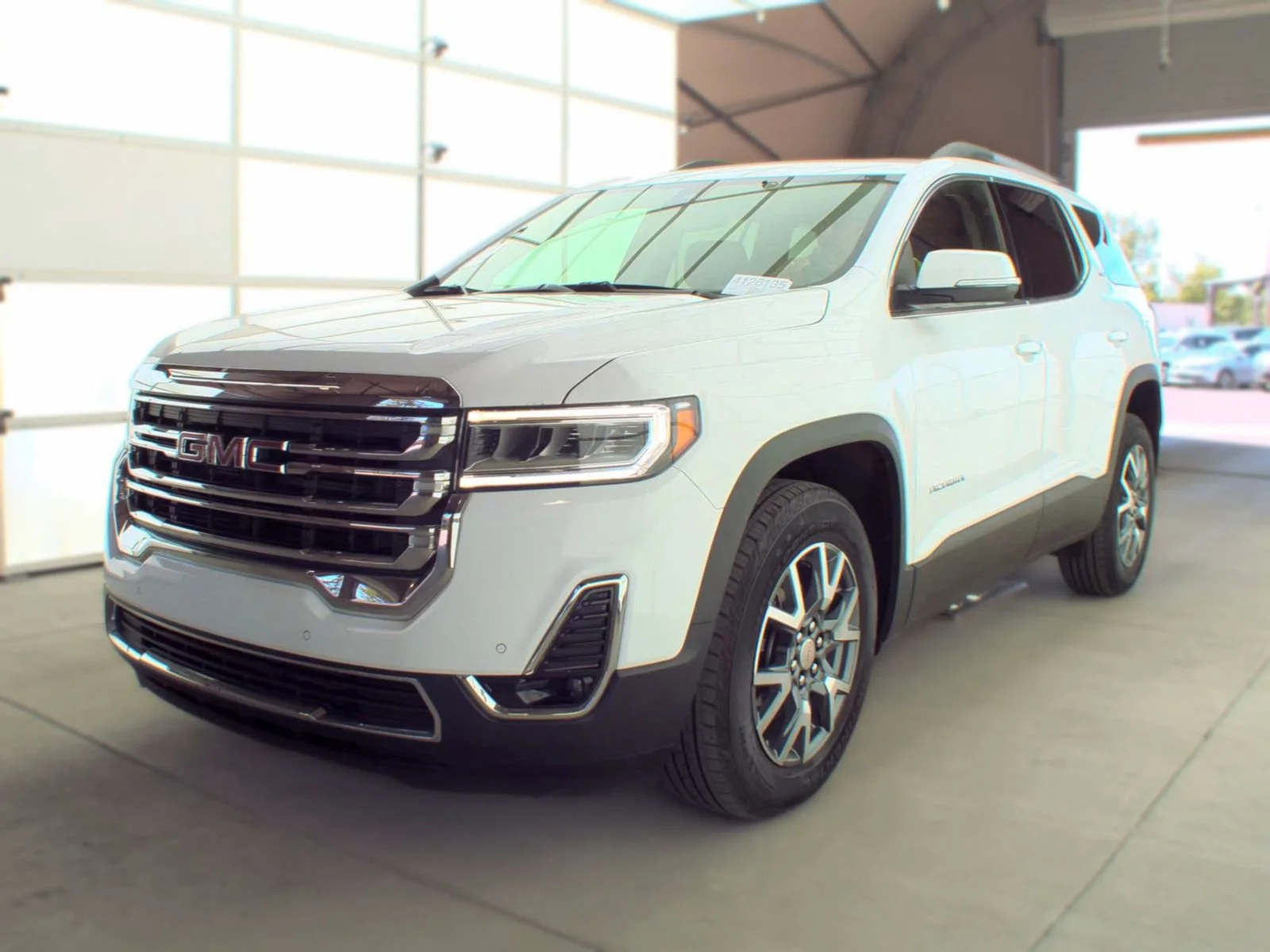 2023 GMC Acadia SLT FWD's photo