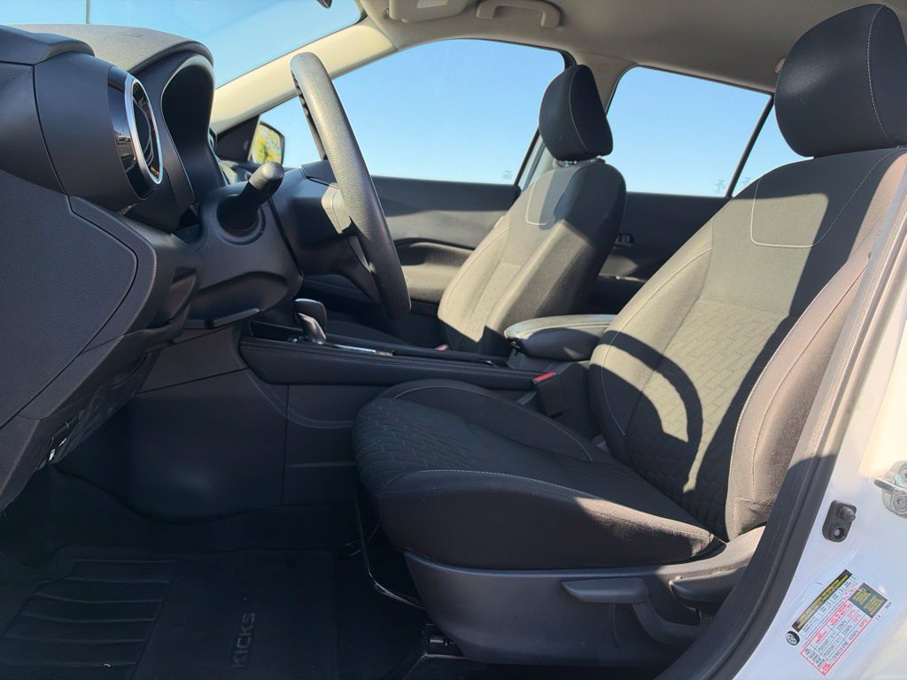 Used 2021 White Nissan SV image 10