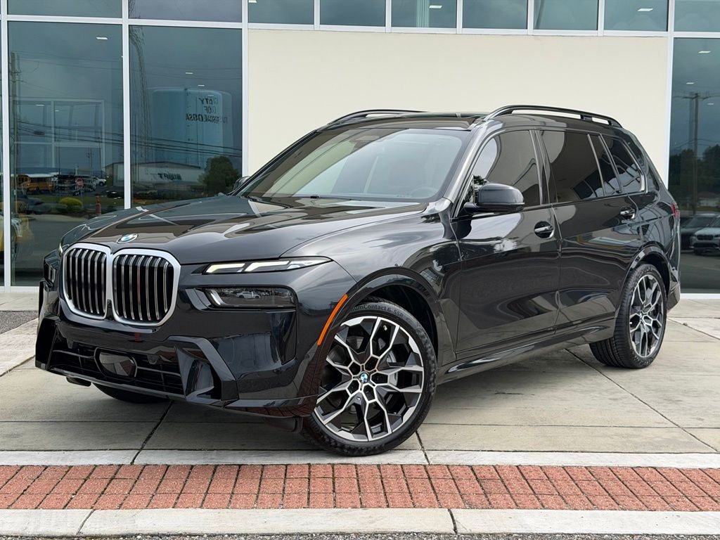Used 2025 Black Sapphire Metallic BMW xDrive40i image 1