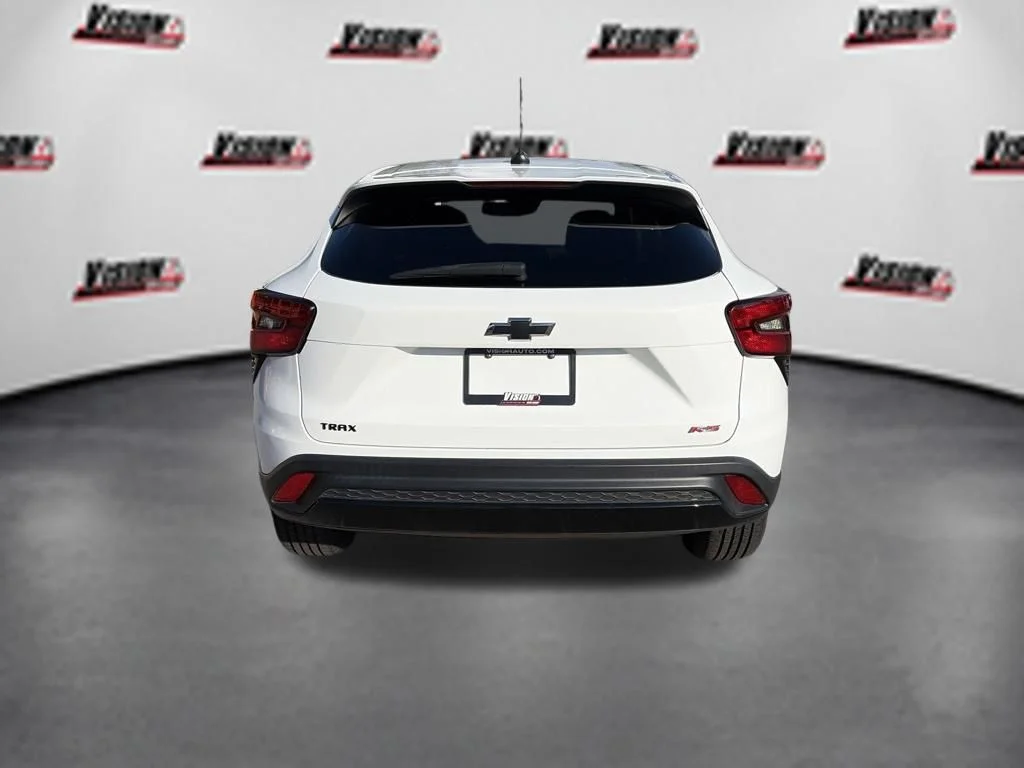 Used 2024 White Chevrolet 1RS image 7