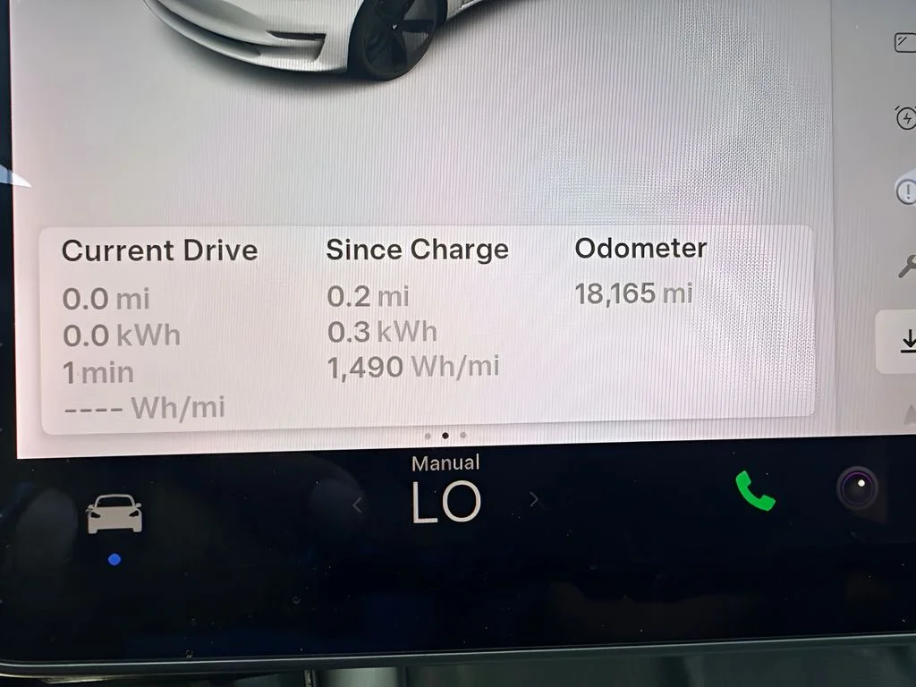 Used 2021 White Tesla Long Range image 27
