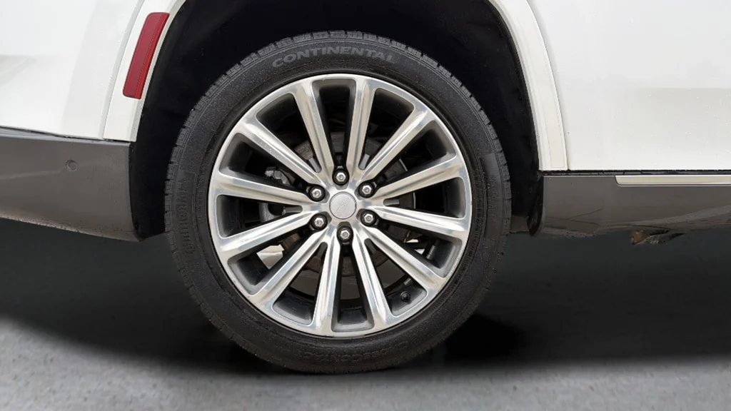 Used 2022 Bright White Clearcoat Jeep Series II image 34