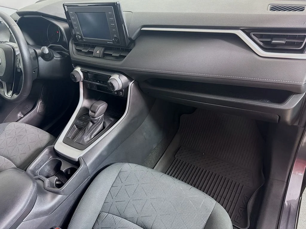 Used 2021 Magnetic Gray Metallic Toyota XLE image 28