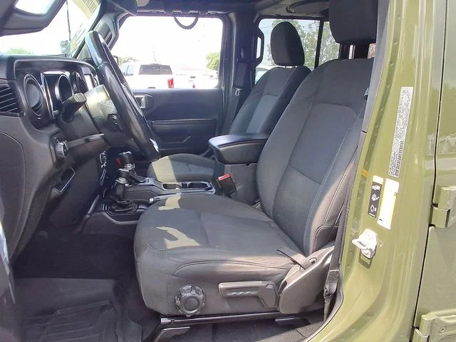 Used 2021 Green Jeep Sport Altitude 4x4 image 65