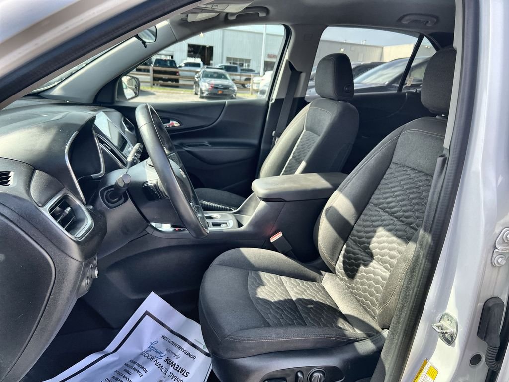 Used 2020 White Chevrolet LT image 11