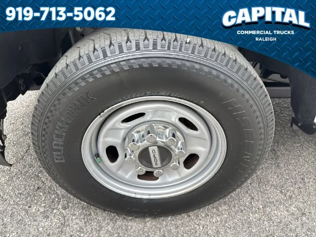 Used 2017 White Ford XL image 15