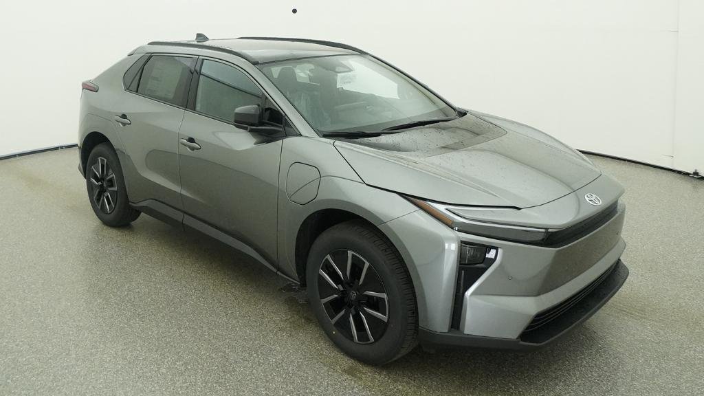 New 2026 Heavy Metal Toyota XLE image 10