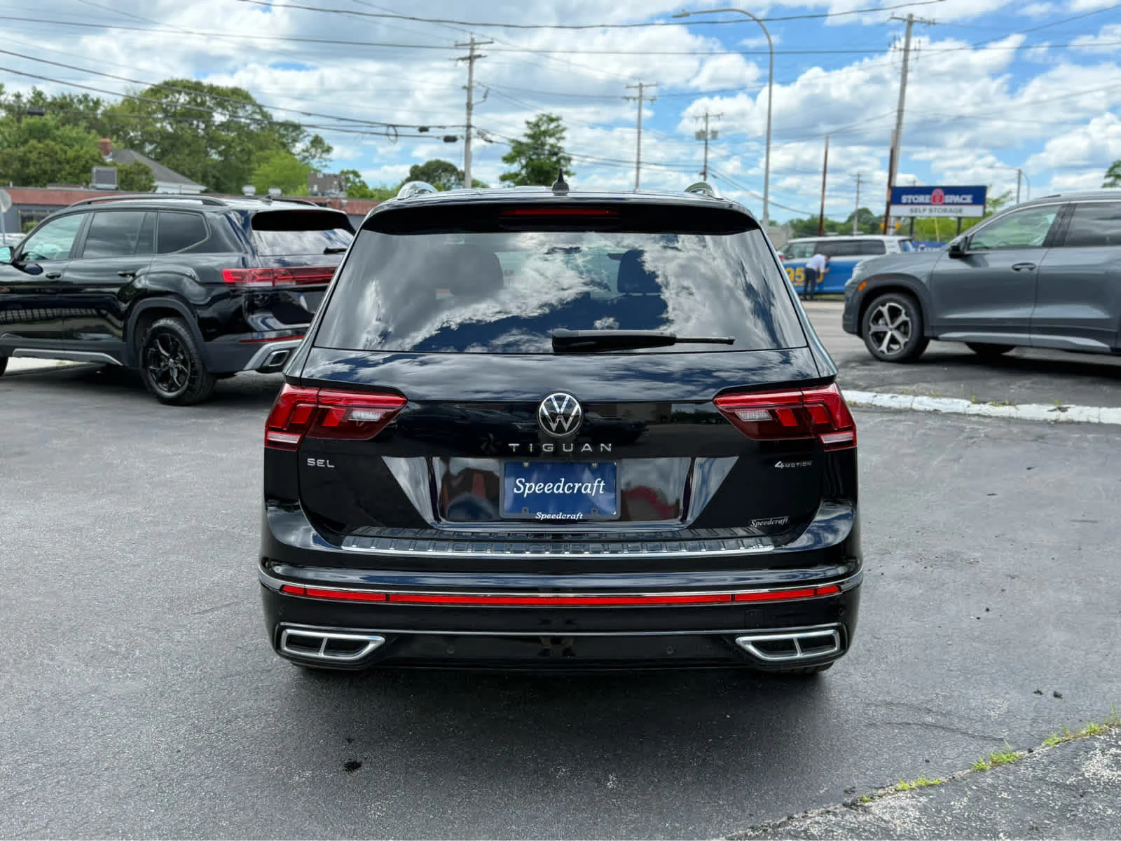 Used 2024 Deep Black Pearl Volkswagen SEL R-Line image 6