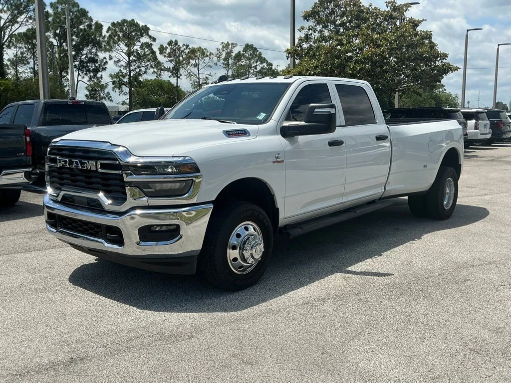 2026 RAM 3500 Tradesman 4X4 Crew Cab LWB's photo