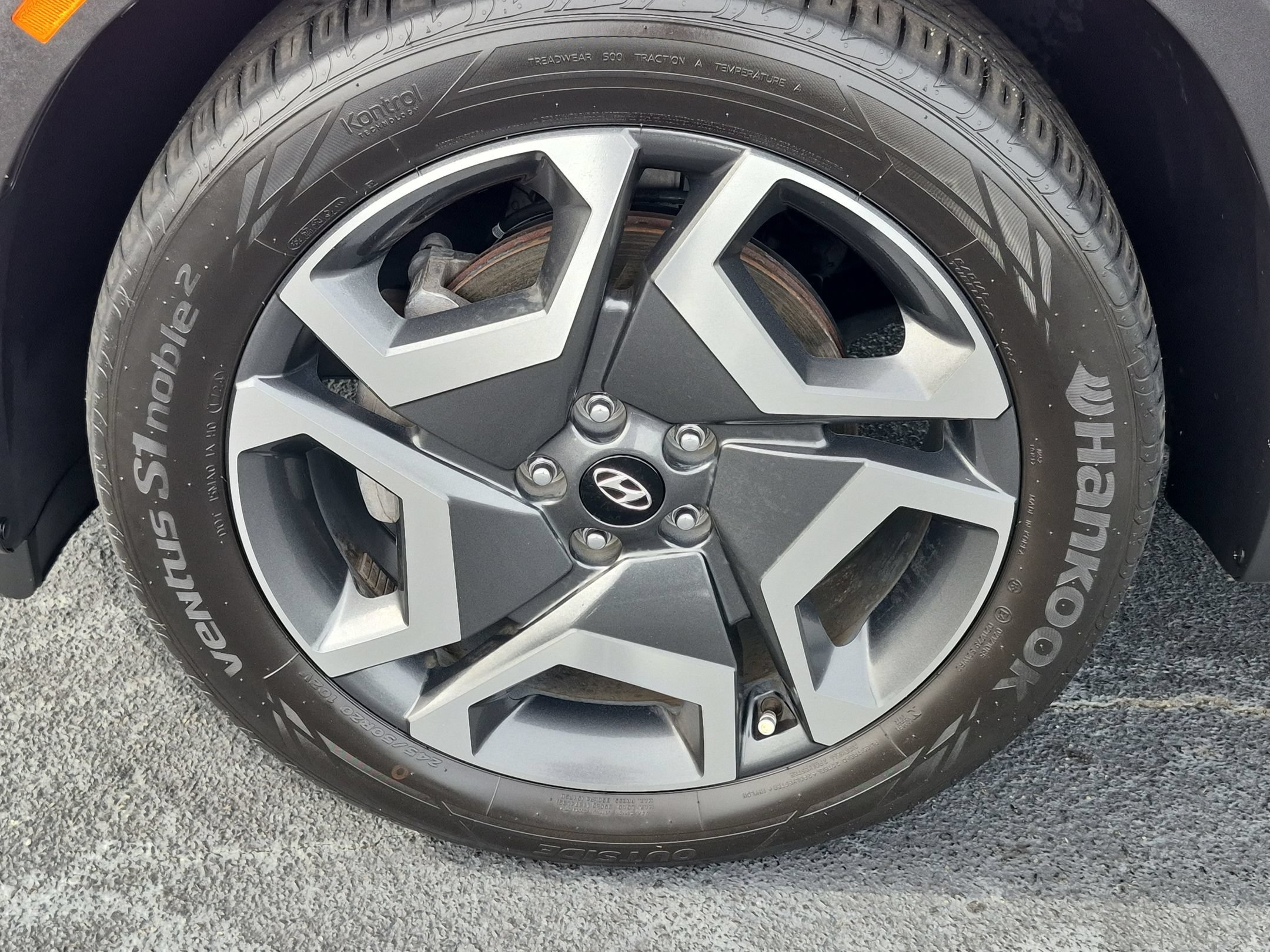 Used 2025 Hyper White Hyundai Limited image 10