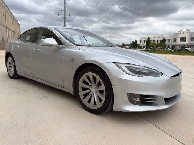 Used 2016 Silver Tesla P100D image 3