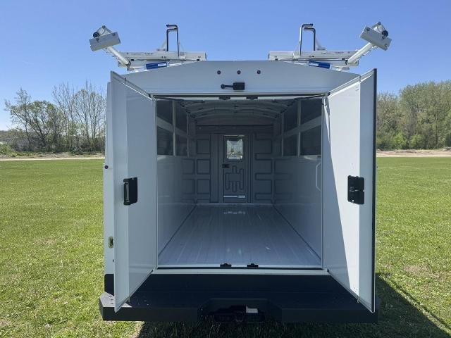2024 Ford Transit Cutaway Base - Photo 24