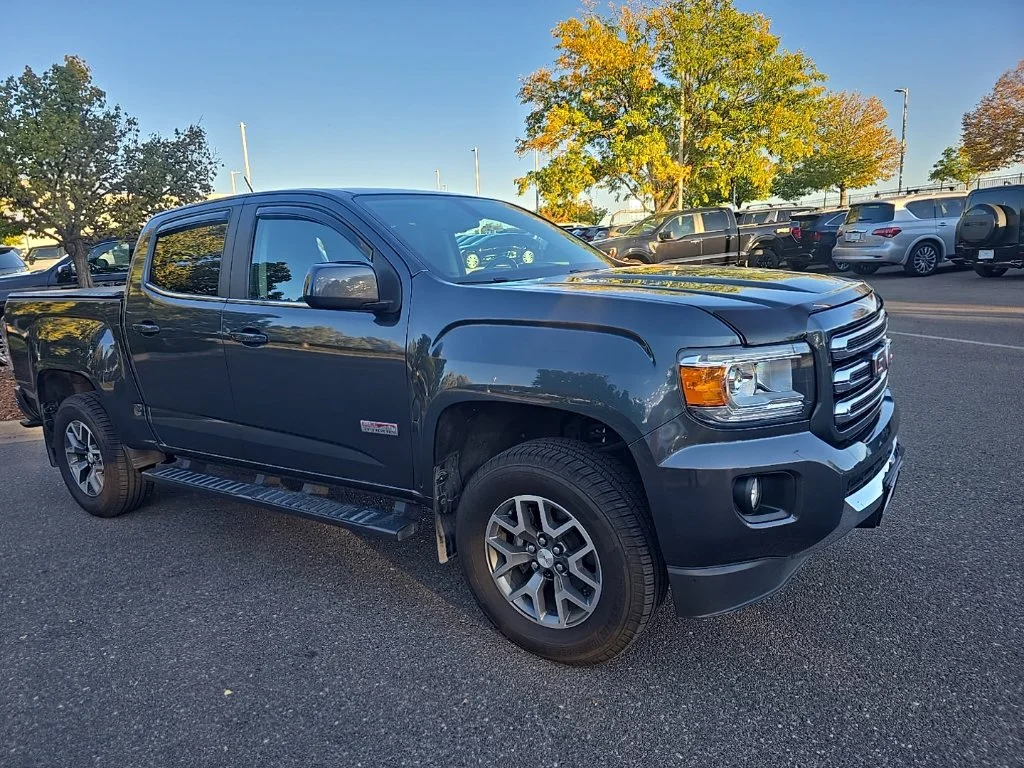 Used 2015 Cyber Gray Metallic GMC SLE1 image 6