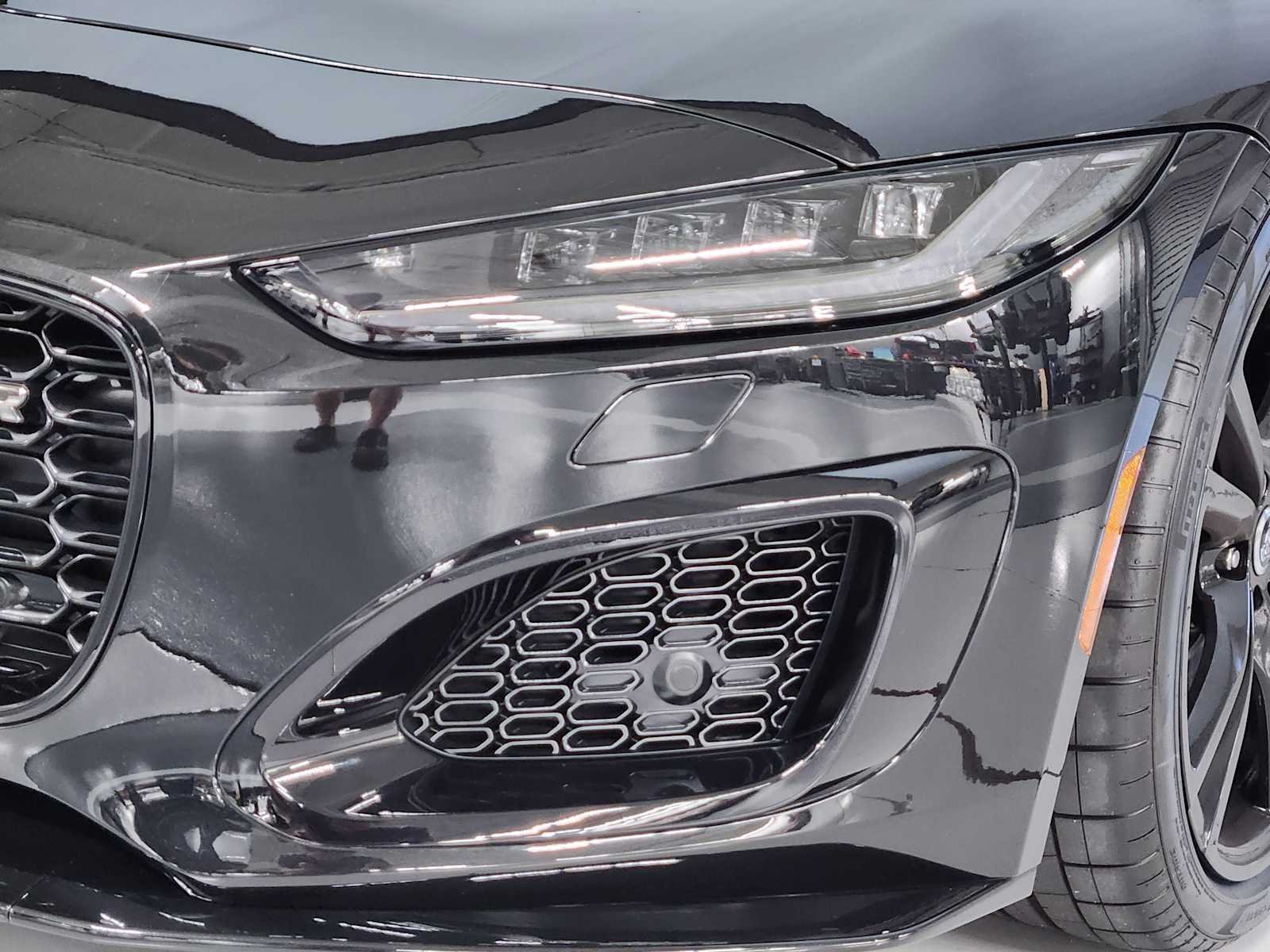 New 2024 Santorini Black Metallic Jaguar R75 image 21
